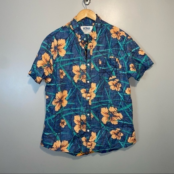 Urban pipeline Floral Short Sleeve Button Down Shirt - Picture 1 of 5